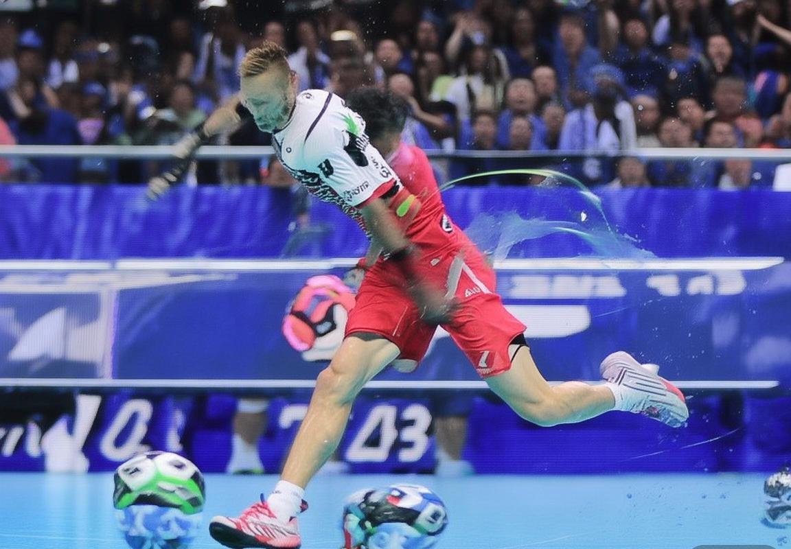 LOL-S15瑞士轮：G2强势挺进下一轮